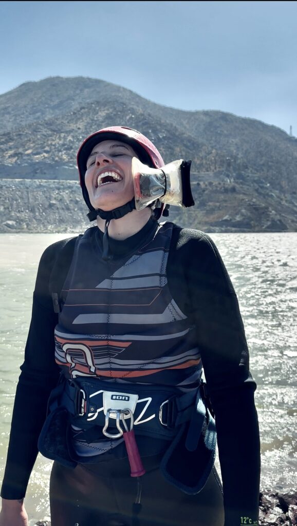 Happy student during a private kitesurfing lesson in Puclaro Chile