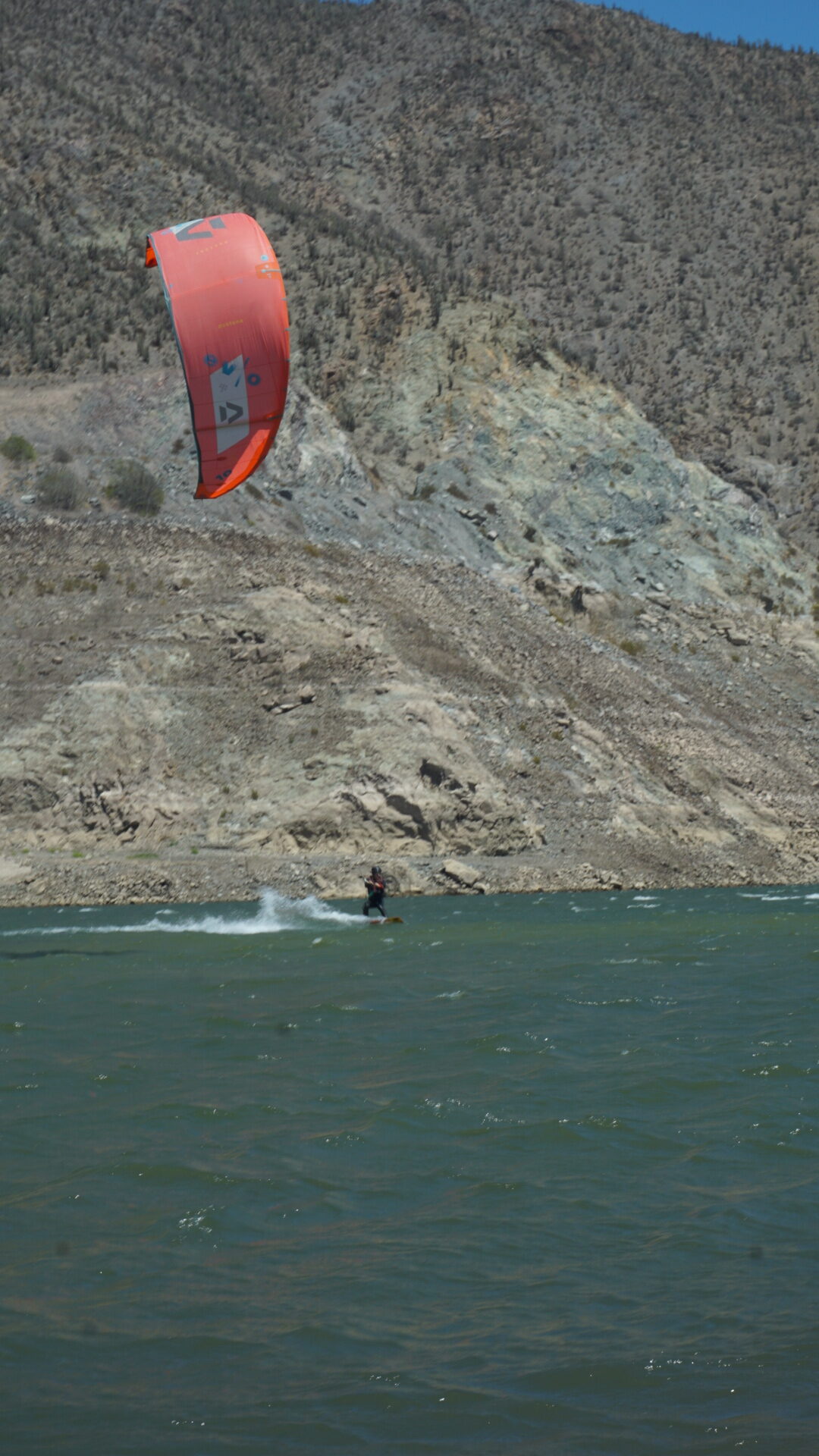 Kiteboarding in Chile, Puclaro.